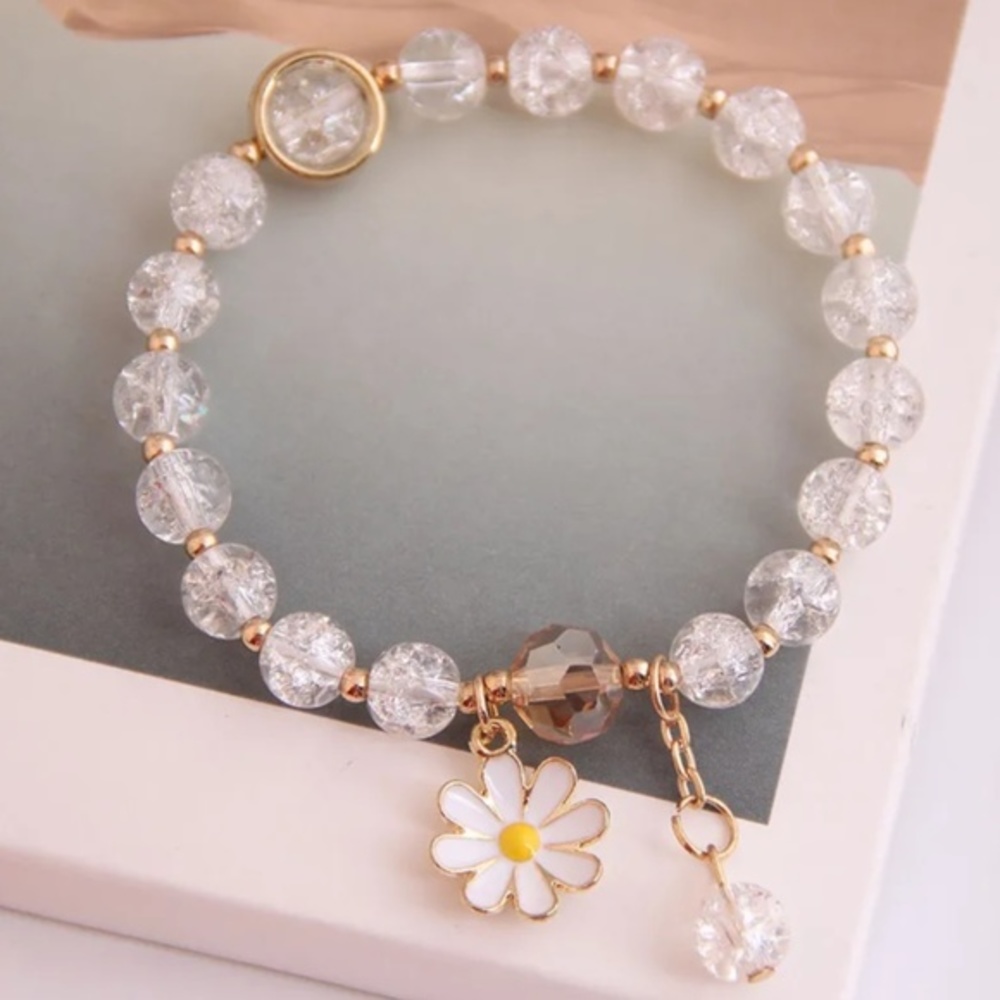 Daisy Pendant Crystal Beads Bracelet